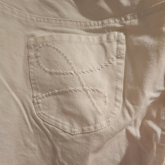 Never Worn, No Tags White Laura Ashley 22W Straight-Leg Jeans - Picture 5 of 9